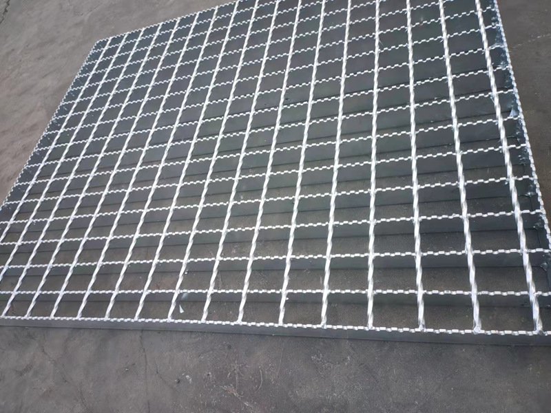 1651030402034089665.jpg 23b1d0a31f383be98ea3e60f18e616b.jpg